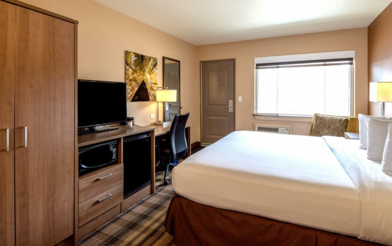 Boulder University Inn Екстериор снимка