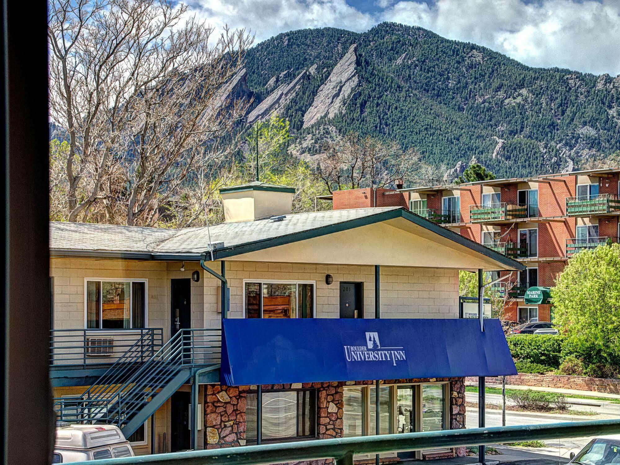 Boulder University Inn Екстериор снимка