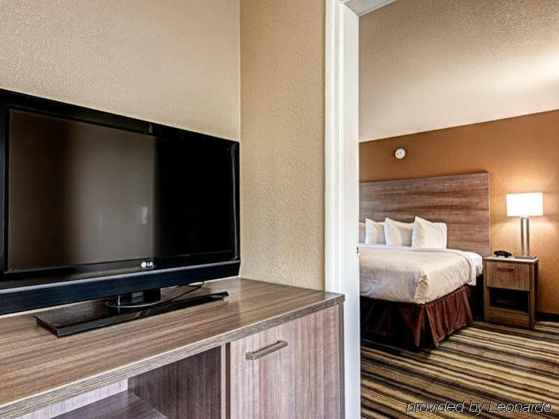 Boulder University Inn Екстериор снимка